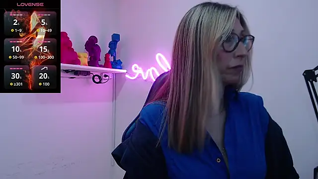 Snapshot of Scarlett_079 chatting on January 2026 11:48:02 AM Scarlett 079 online show from January 2026 11:48:02 AM