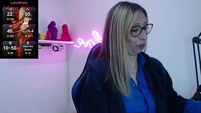 Snapshot of Scarlett_079 chatting on January 2026 12:09:02 PM Scarlett 079 online show from January 2026 12:09:02 PM