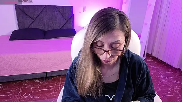 Scarlett 079 online show from May 2026 11:49:01 AM