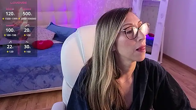 Scarlett 079 online show from May 2026 11:39:01 AM