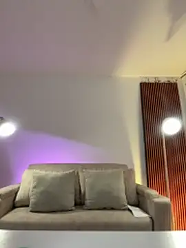 victoria   moon online show from March 2026 05:09:02 PM