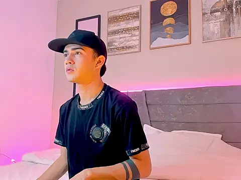 Feiccer Thomson1 online show from February 2026 02:26:01 AM