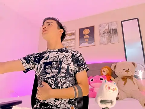 Feiccer Thomson1 online show from February 2026 05:09:02 PM