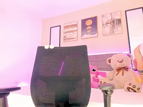 Feiccer Thomson1 online show from February 2026 07:21:01 PM