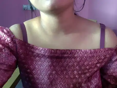 Snapshot of Bad_girl_kayraa_ chatting on December 2025 08:51:02 AM Bad girl kayraa online show from December 2025 08:51:02 AM