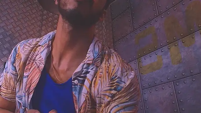 Snapshot of logan_mercer chatting on December 2025 03:33:02 AM logan mercer online show from December 2025 03:33:02 AM