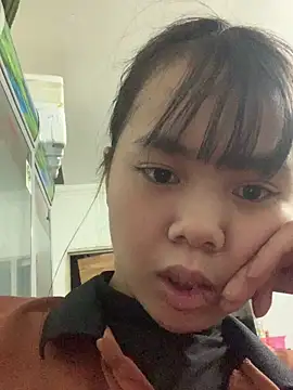 Mon babyy online show from February 2026 12:21:01 PM