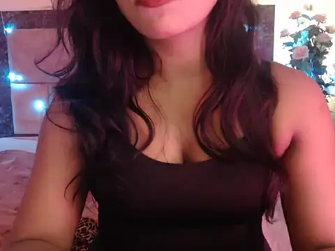 Lola Bebe online show from April 2026 06:19:01 AM