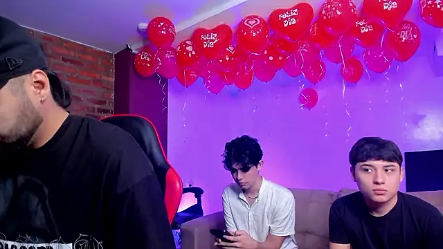 HotThreesoome online show from February 2026 12:12:01 PM