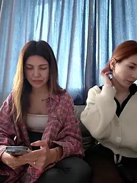 Snapshot of Zona52 chatting on December 2025 07:36:02 AM Zona52 online show from December 2025 07:36:02 AM