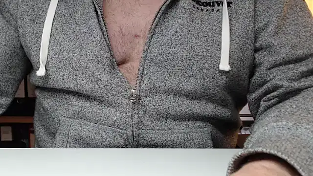 Snapshot of xm0rtix chatting on December 2025 10:44:02 AM xm0rtix online show from December 2025 10:44:02 AM