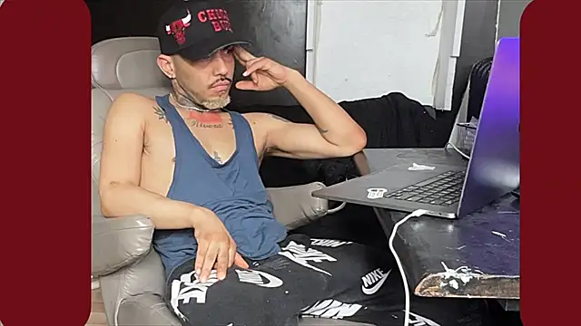 Snapshot of jo67rivera chatting on February 2026 06:48:01 PM jo67rivera online show from February 2026 06:48:01 PM