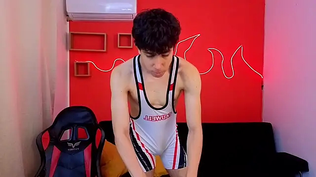 Neo Twink online show from May 2026 08:14:02 PM
