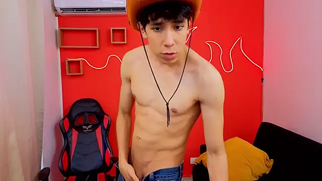 Neo Twink online show from May 2026 07:22:02 PM