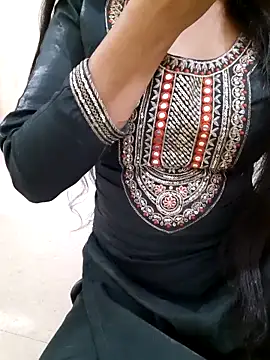 Snapshot of Riya_rani8 chatting on March 2026 02:56:02 PM Riya rani8 online show from March 2026 02:56:02 PM