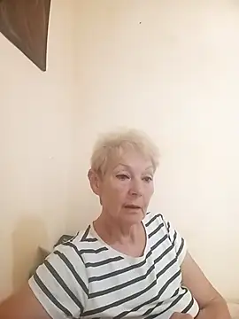 Snapshot of Calypso-Loove chatting on June 2026 08:20:01 AM Calypso-Loove online show from June 2026 08:20:01 AM