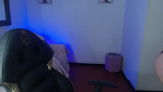 Snapshot of Sara_valderrama_ chatting on January 2026 12:32:02 PM Sara valderrama online show from January 2026 12:32:02 PM