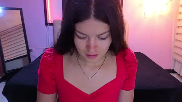 Snapshot of Sara_valderrama_ chatting on February 2026 01:30:02 PM Sara valderrama online show from February 2026 01:30:02 PM