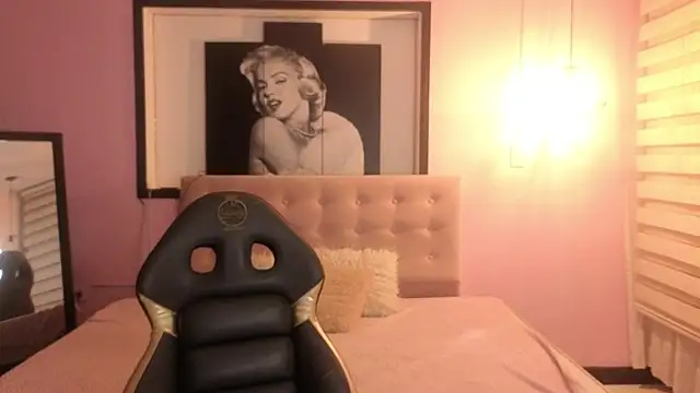 Sara valderrama  online show from March 2026 01:01:01 PM