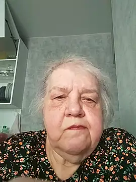 HapinessLovee online show from April 2026 07:00:02 AM