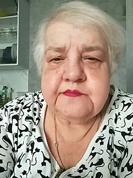HapinessLovee online show from May 2026 07:04:01 AM