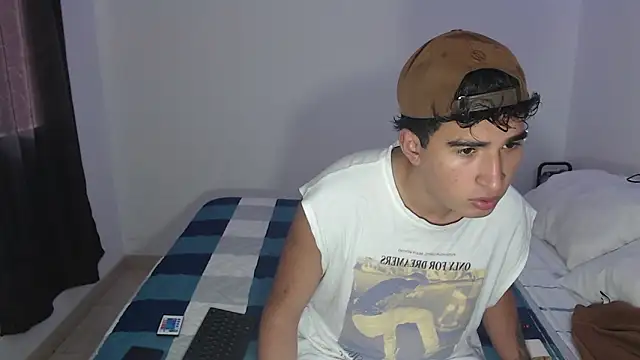 Dave hot1 online show from December 2025 08:47:02 PM