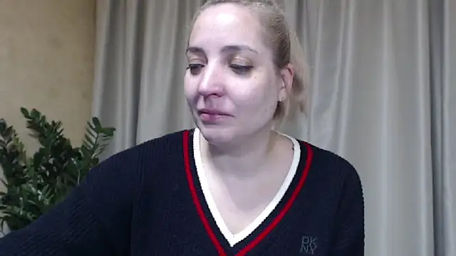 sweetpussy online show from December 2025 06:15:01 PM