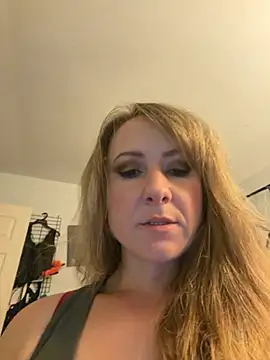 alluringpixie online show from July 2026 12:42:02 PM
