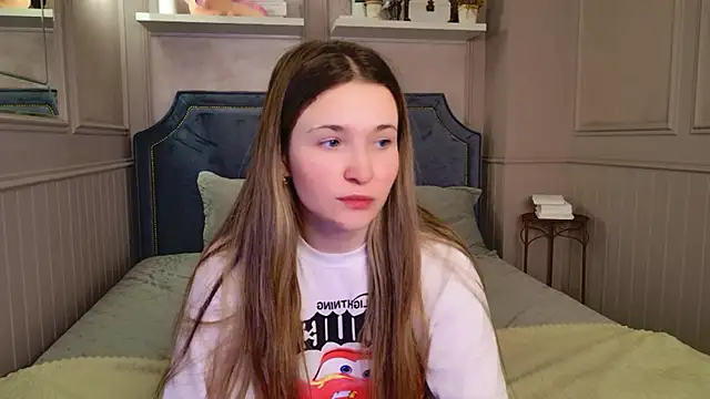 Snapshot of Lina_Sinerz chatting on February 2026 03:32:01 PM Lina Sinerz online show from February 2026 03:32:01 PM