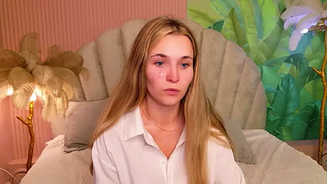 Lina Sinerz online show from July 2026 05:26:02 PM