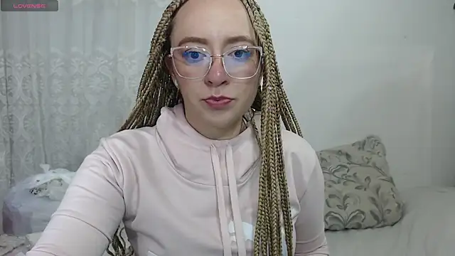 Snapshot of Adaraah chatting on December 2025 11:53:01 PM Adaraah online show from December 2025 11:53:01 PM