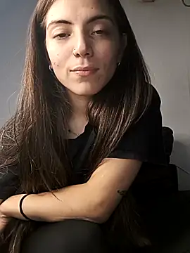 Ceciihot online show from April 2026 02:06:01 AM