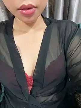 Snapshot of -Moon-20 chatting on December 2025 04:01:01 PM -Moon-20 online show from December 2025 04:01:01 PM