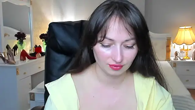 Snapshot of RosiAlina chatting on June 2026 08:15:01 AM RosiAlina online show from June 2026 08:15:01 AM