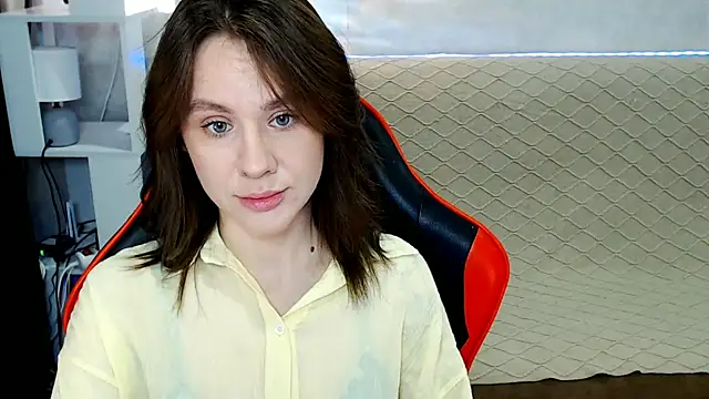 Snapshot of MiaBun1 chatting on January 2026 05:01:01 AM MiaBun1 online show from January 2026 05:01:01 AM