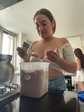 Snapshot of Emily_Jonness_ chatting on December 2025 11:36:02 AM Emily Jonness online show from December 2025 11:36:02 AM