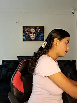 Lia em online show from December 2025 12:44:02 PM