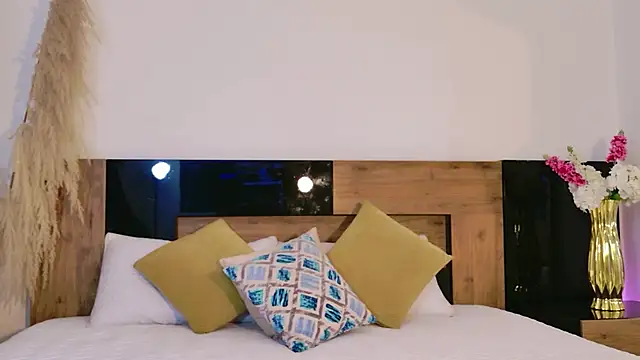 LucyHanks online show from March 2026 11:16:01 AM