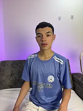 Snapshot of Kris_Storm chatting on December 2025 06:02:01 PM Kris Storm online show from December 2025 06:02:01 PM