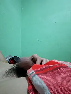 Snapshot of Sqinny_Teen chatting on December 2025 06:47:01 PM Sqinny Teen online show from December 2025 06:47:01 PM