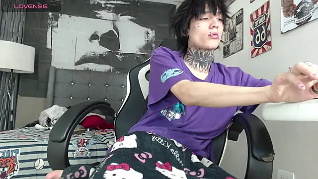 Snapshot of koryu_skull chatting on December 2025 12:04:01 AM koryu skull online show from December 2025 12:04:01 AM