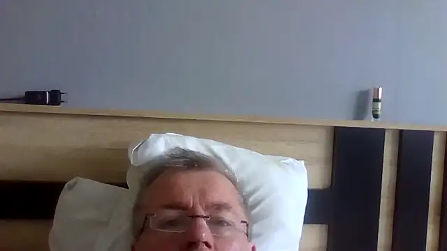 Snapshot of Mortimer_Orawan chatting on May 2026 05:45:01 AM Mortimer Orawan online show from May 2026 05:45:01 AM