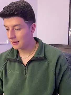 Goldenknight33 online show from February 2026 02:57:01 PM