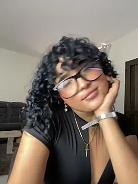 ladulcemary  online show from May 2026 07:45:02 PM