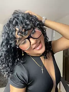 ladulcemary  online show from May 2026 08:07:02 PM