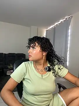 ladulcemary  online show from May 2026 08:03:02 PM