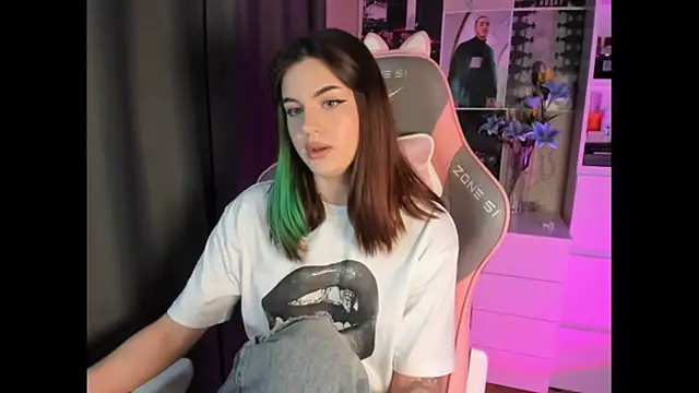 NikkieKitty online show from February 2026 01:27:01 PM