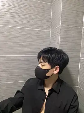 kimze7 online show from April 2026 03:23:01 PM