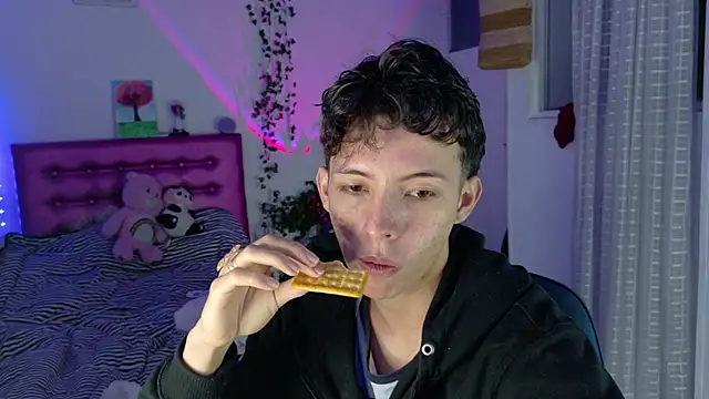 Dani Dancer online show from July 2026 02:05:17 AM