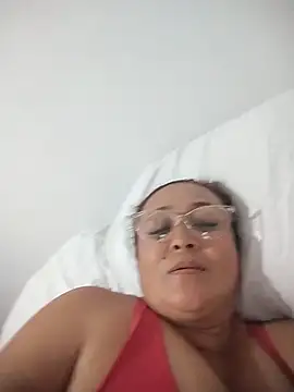 Snapshot of Nini_Love_ chatting on February 2026 04:27:02 AM Nini Love online show from February 2026 04:27:02 AM